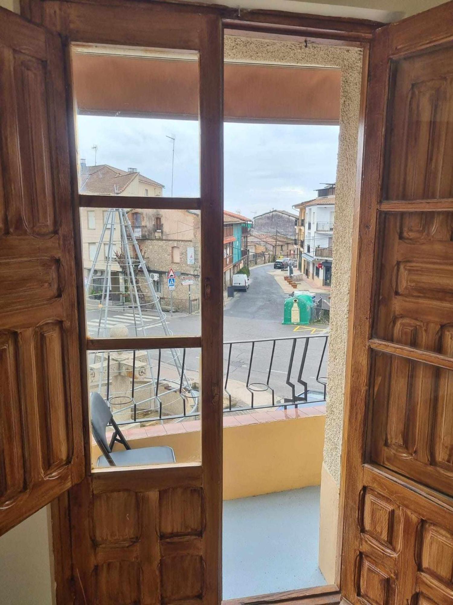 Los Cuatro Canos Madrigal de la Vera Bagian luar foto